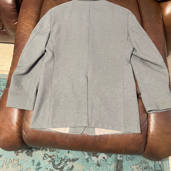 Gray Sports coat size 42 S with pants. FREE TIE with coat!! - Picture 5 of 10